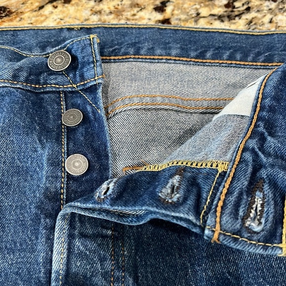 Levi’s 501 Medium Blue Denim Jeans Men’s W 36 L 30 - Picture 6 of 6